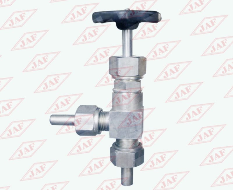 螺紋連接直角截止閥J24F（B）-40（25）、螺紋連接直角節(jié)流閥L24F（B）-40（25）